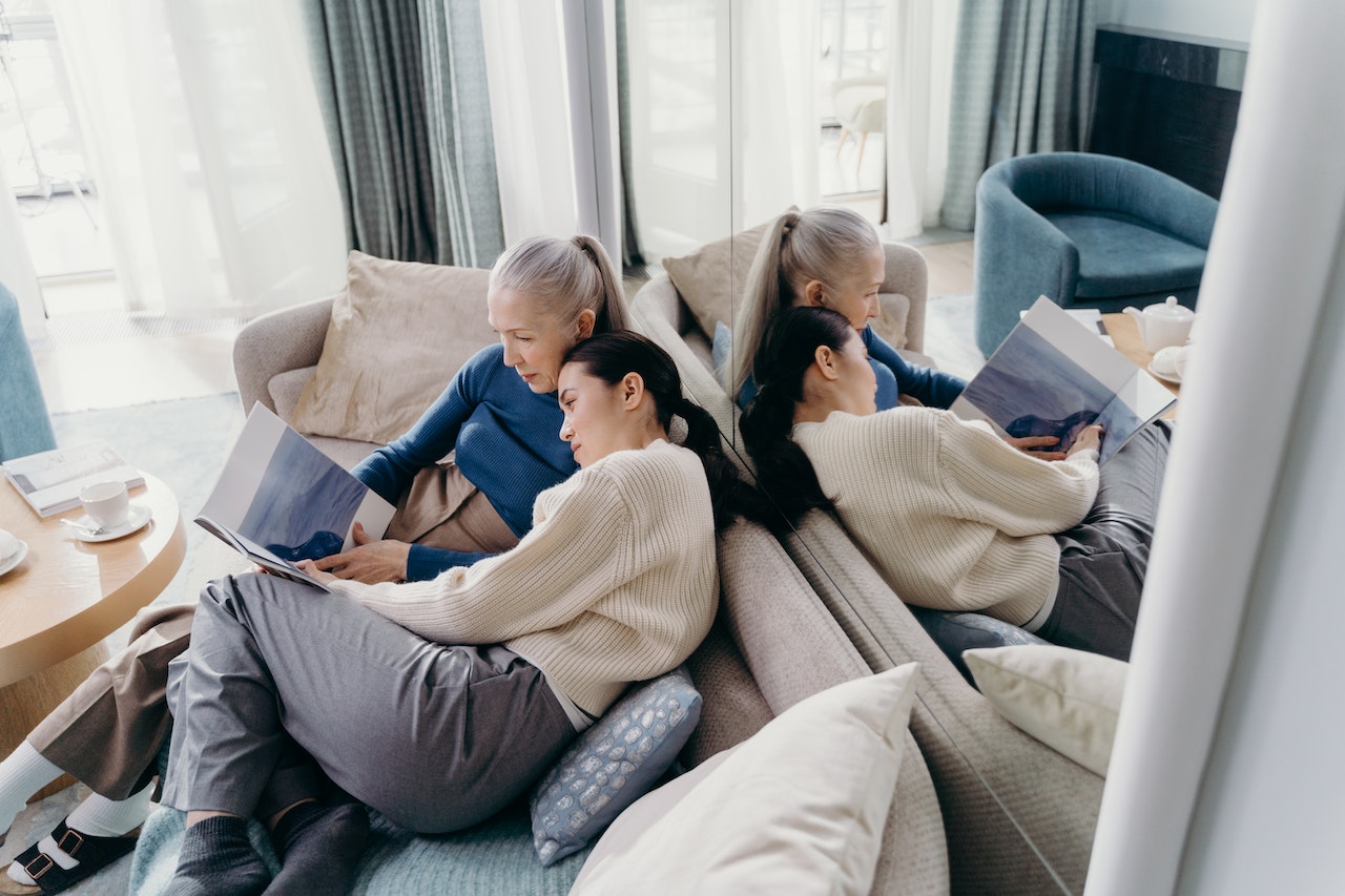 mom and daughter reading