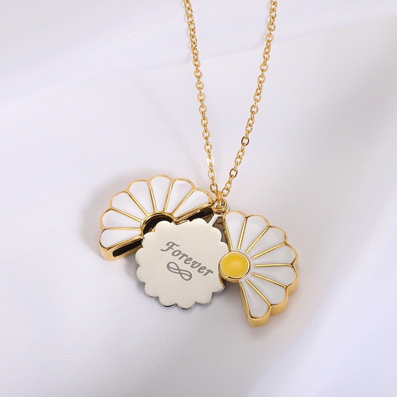 Personalized Flower Necklace with Name